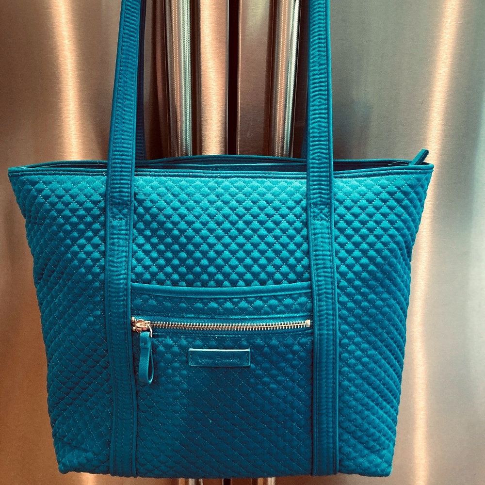 Vera Bradley Iconic Vera Tote